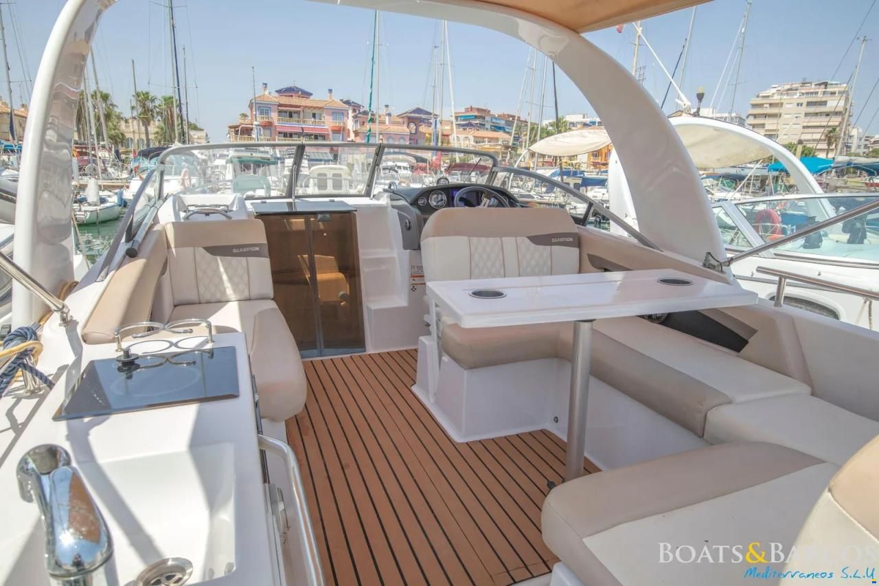 Glastron GS 259