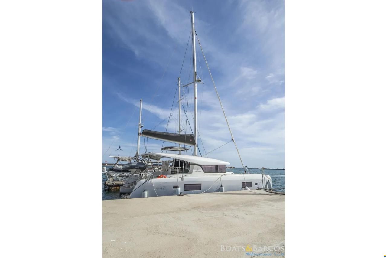 Lagoon 42