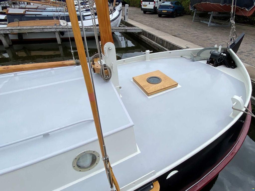Zwarte Zwaan Vollenhovense Bol 8.50m.