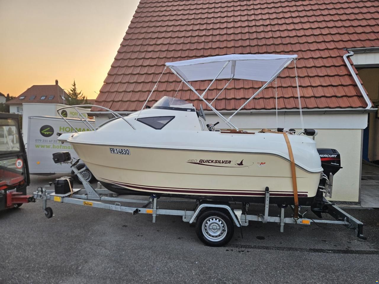 Quicksilver cabin 460