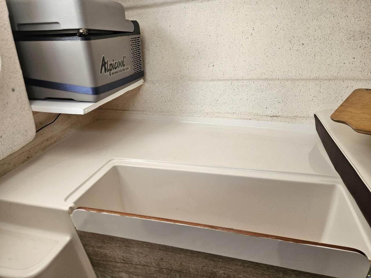 Quicksilver cabin 460
