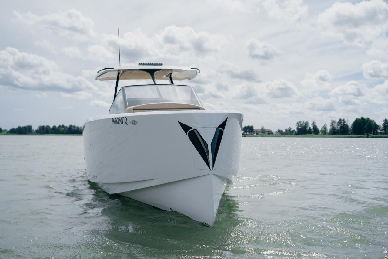 Virtue V33 Top