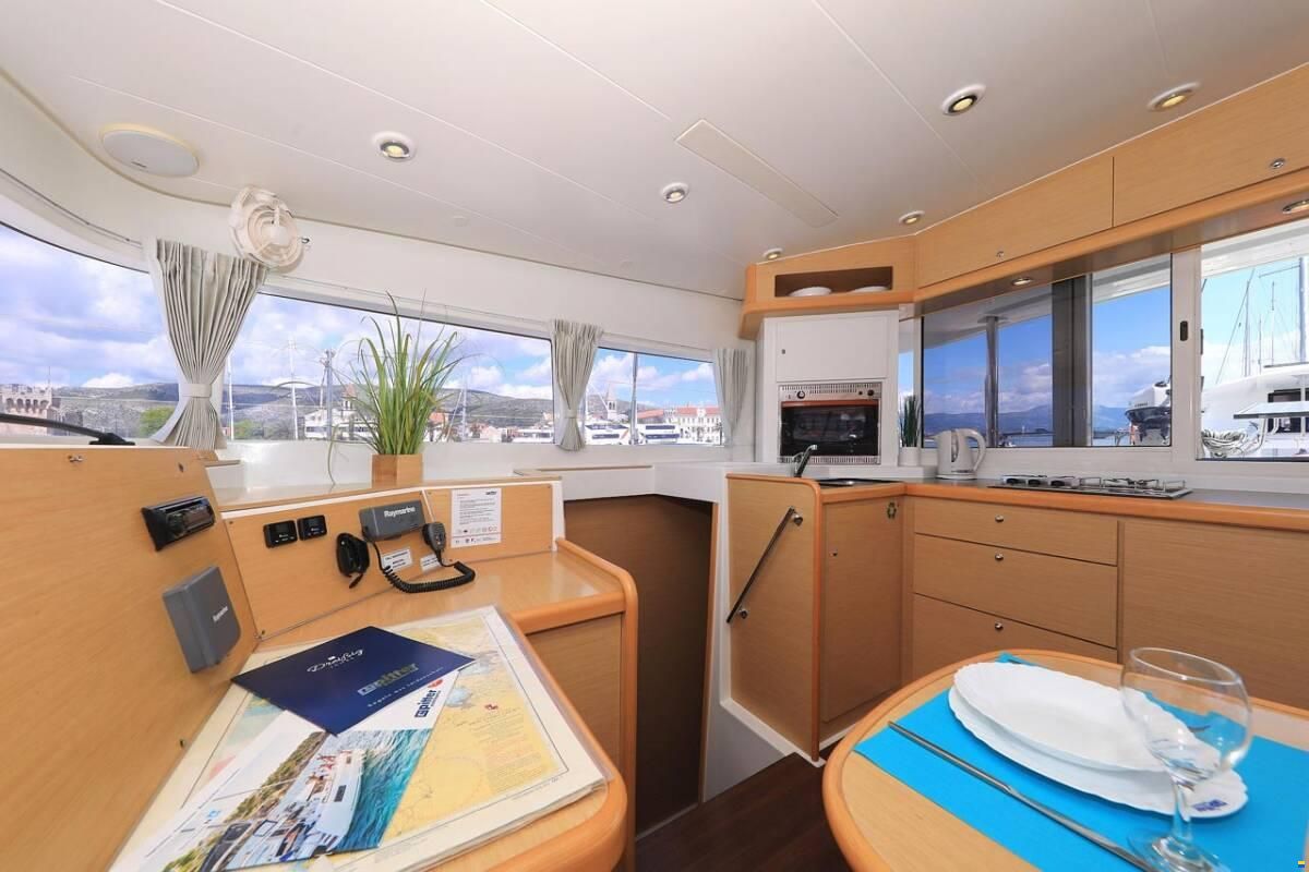Lagoon 400