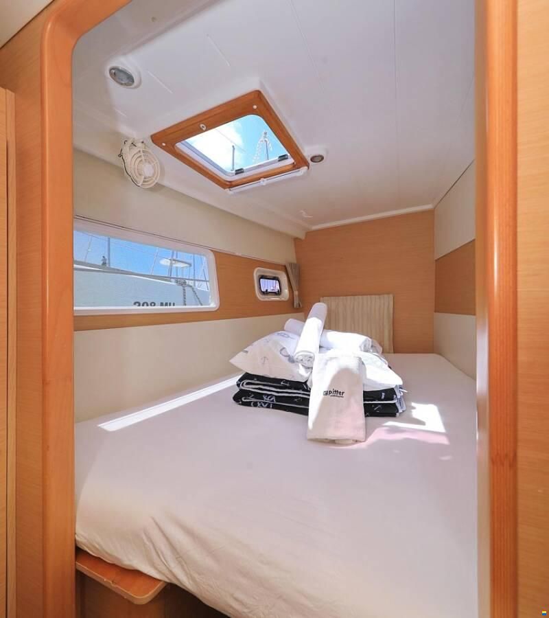 Lagoon 400