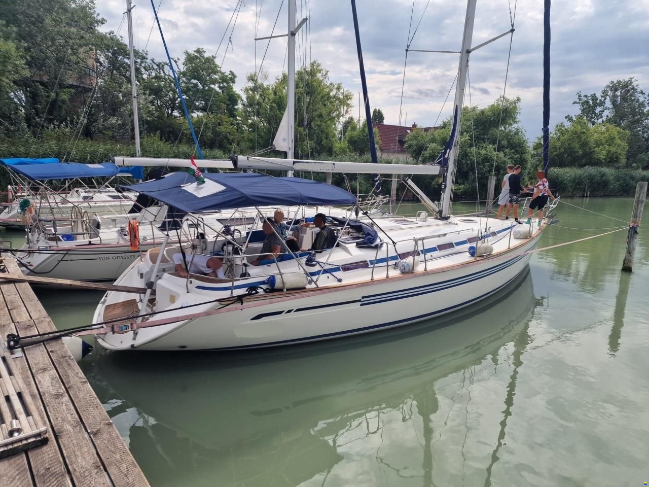 Bavaria 44