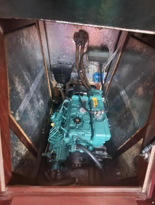 Bavaria 44