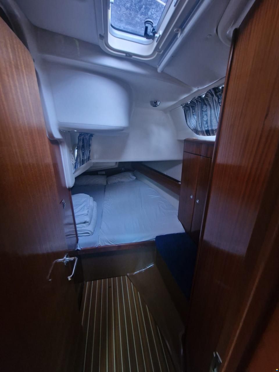 Bavaria 44