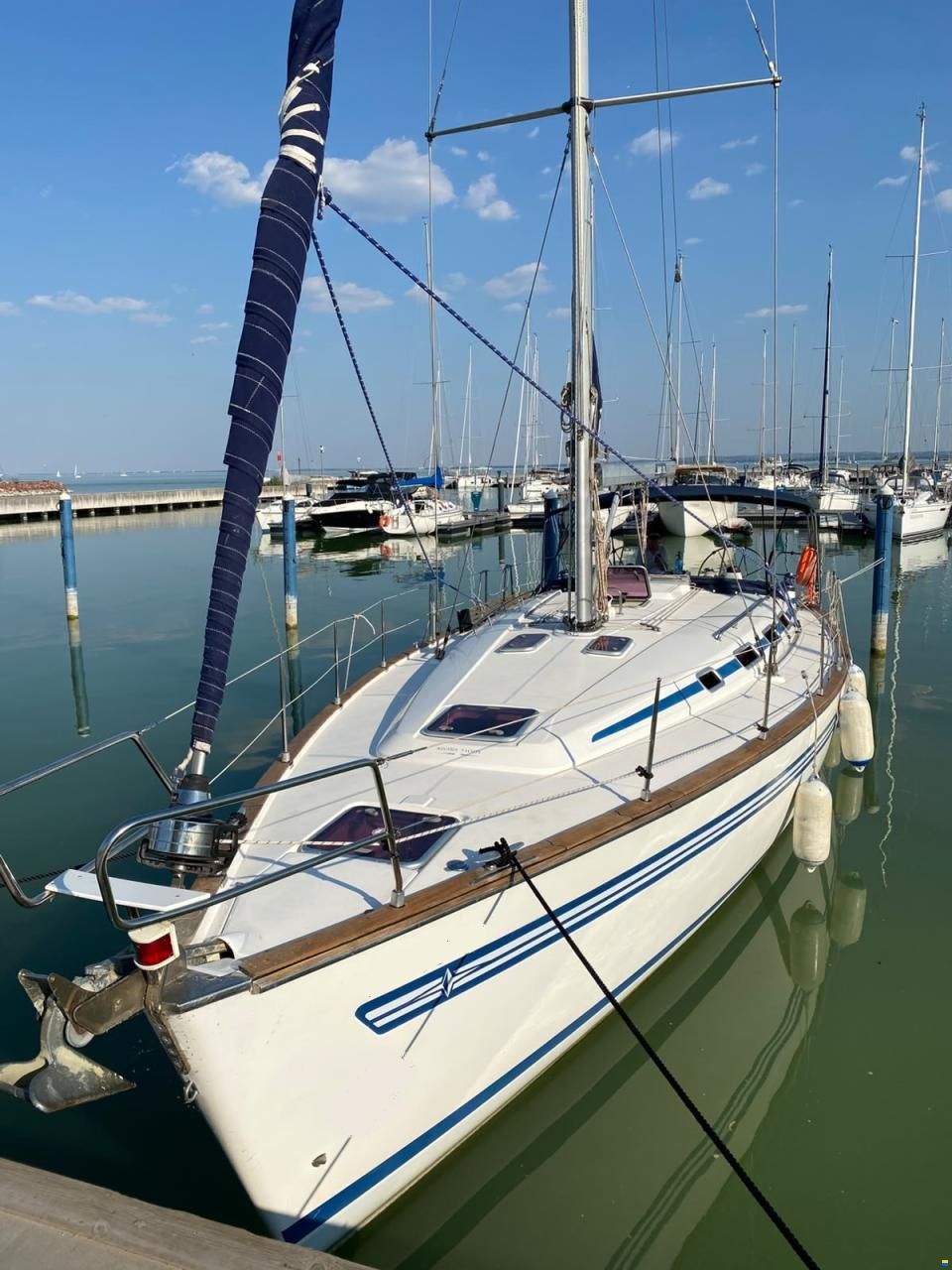 Bavaria 44