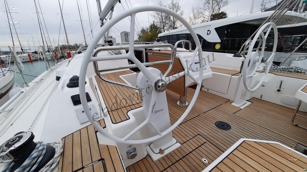 Bavaria C42