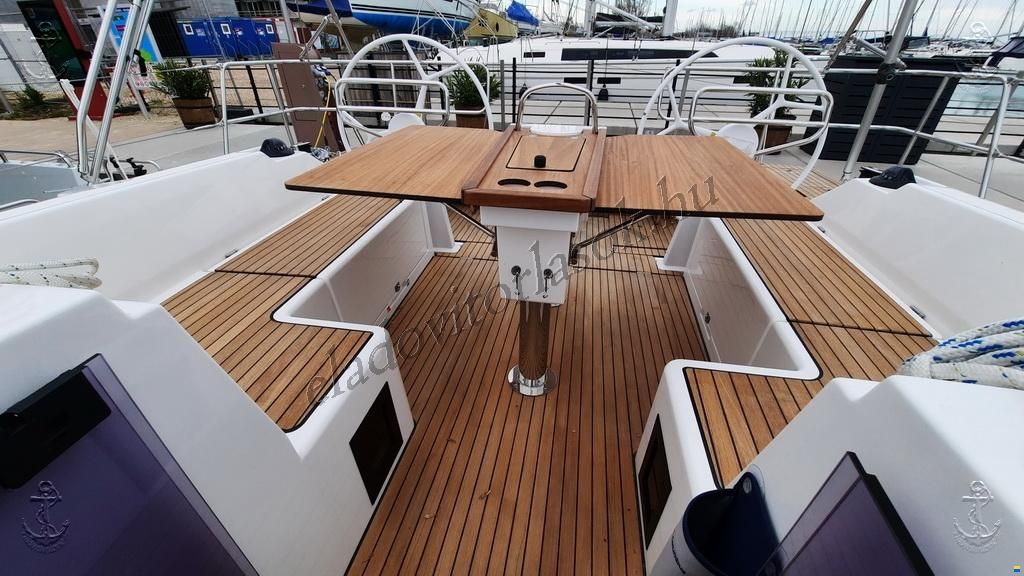 Bavaria C42
