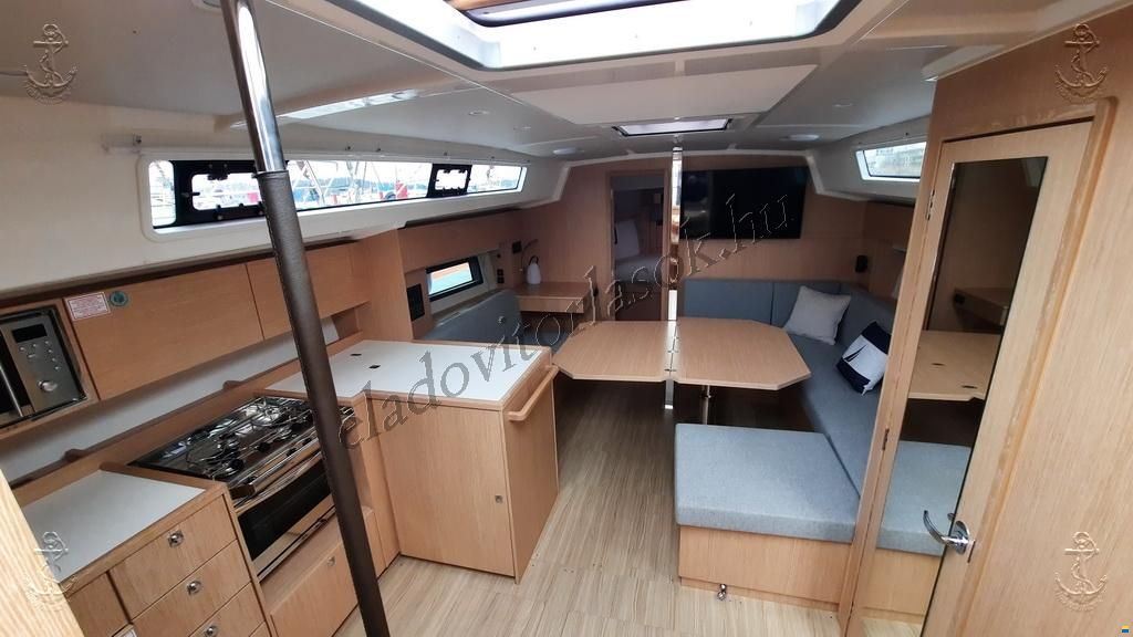 Bavaria C42