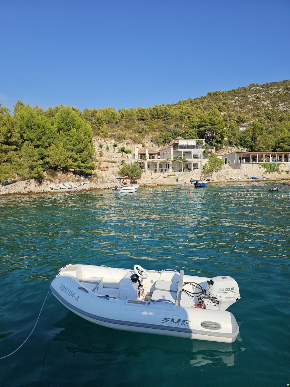 Bavaria C 42