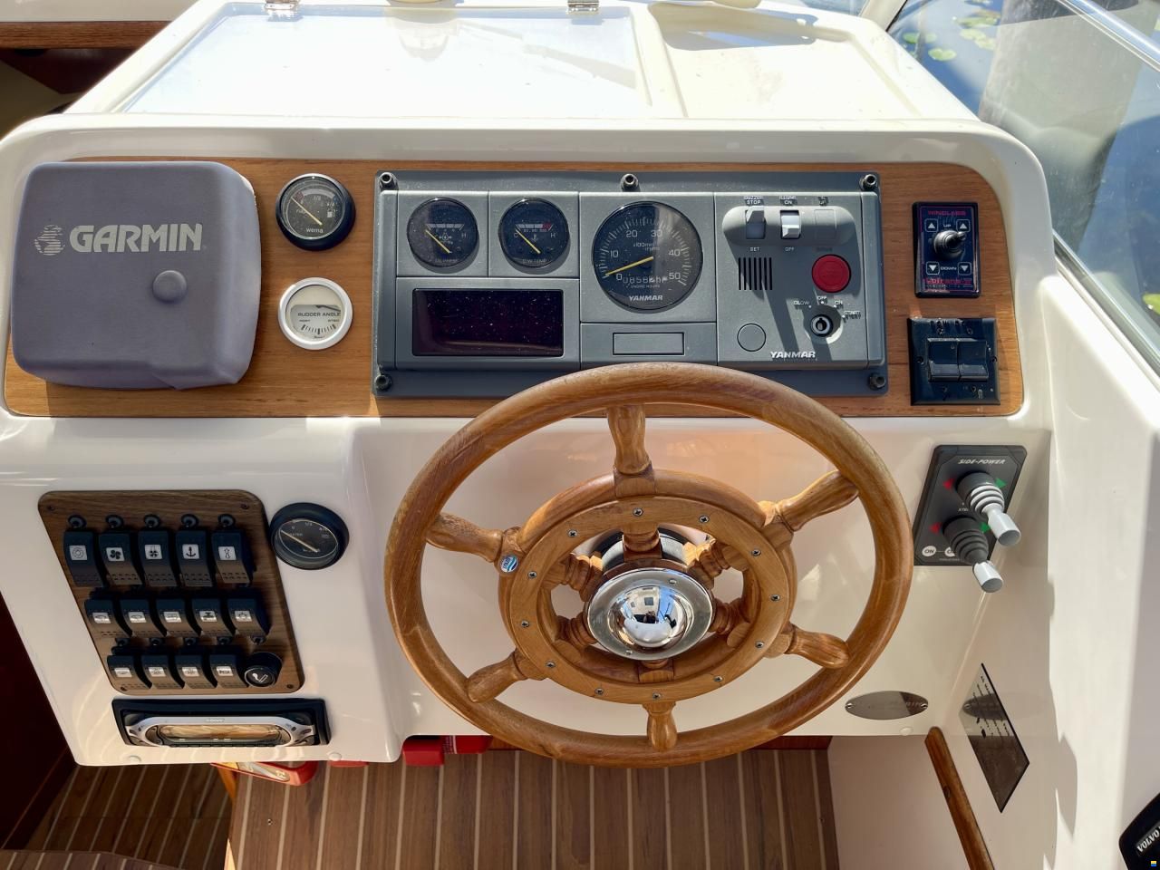 Marex 280 Holiday Blue-Line