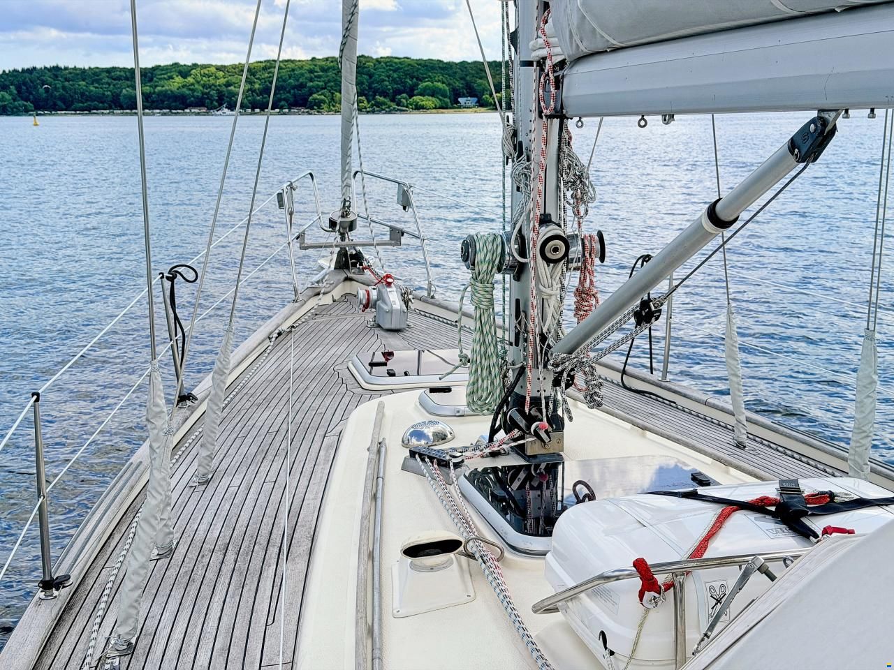 Hallberg-Rassy 382