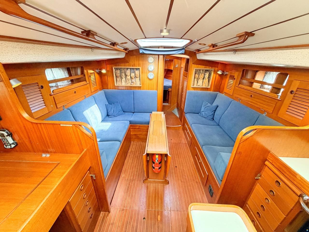 Hallberg-Rassy 382