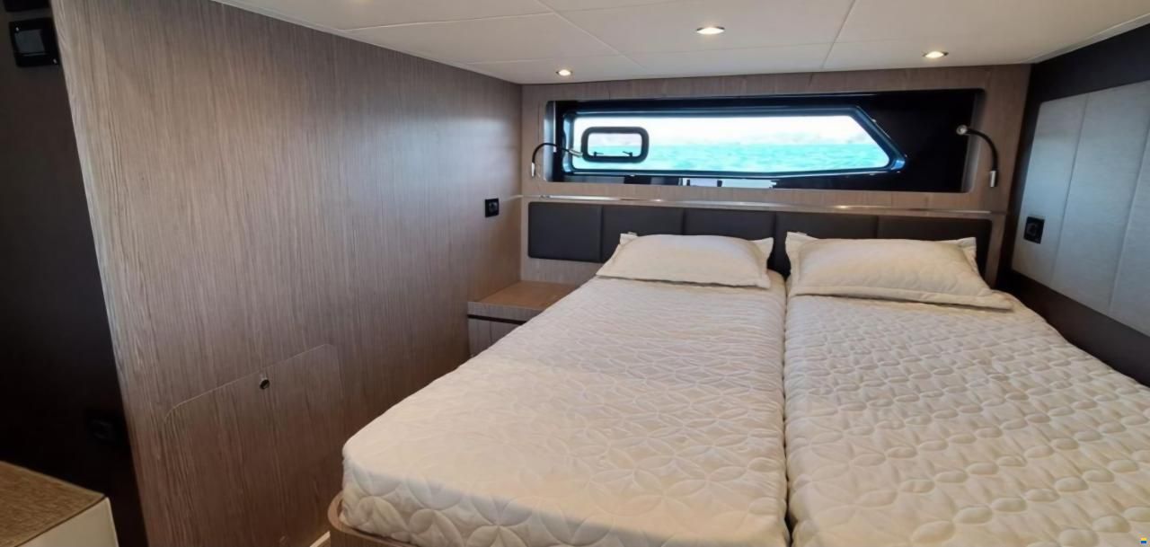 Atlantis 45