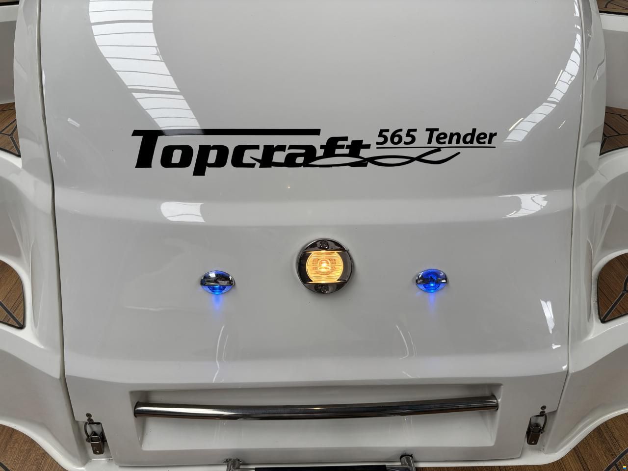 Topcraft 565 Tender