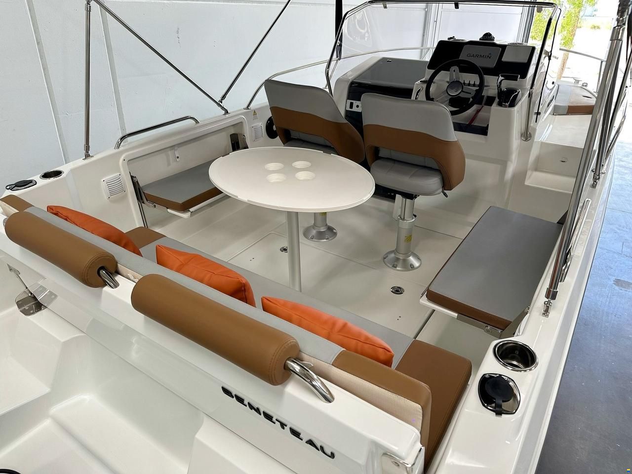 Beneteau Flyer 7 SD Sundeck