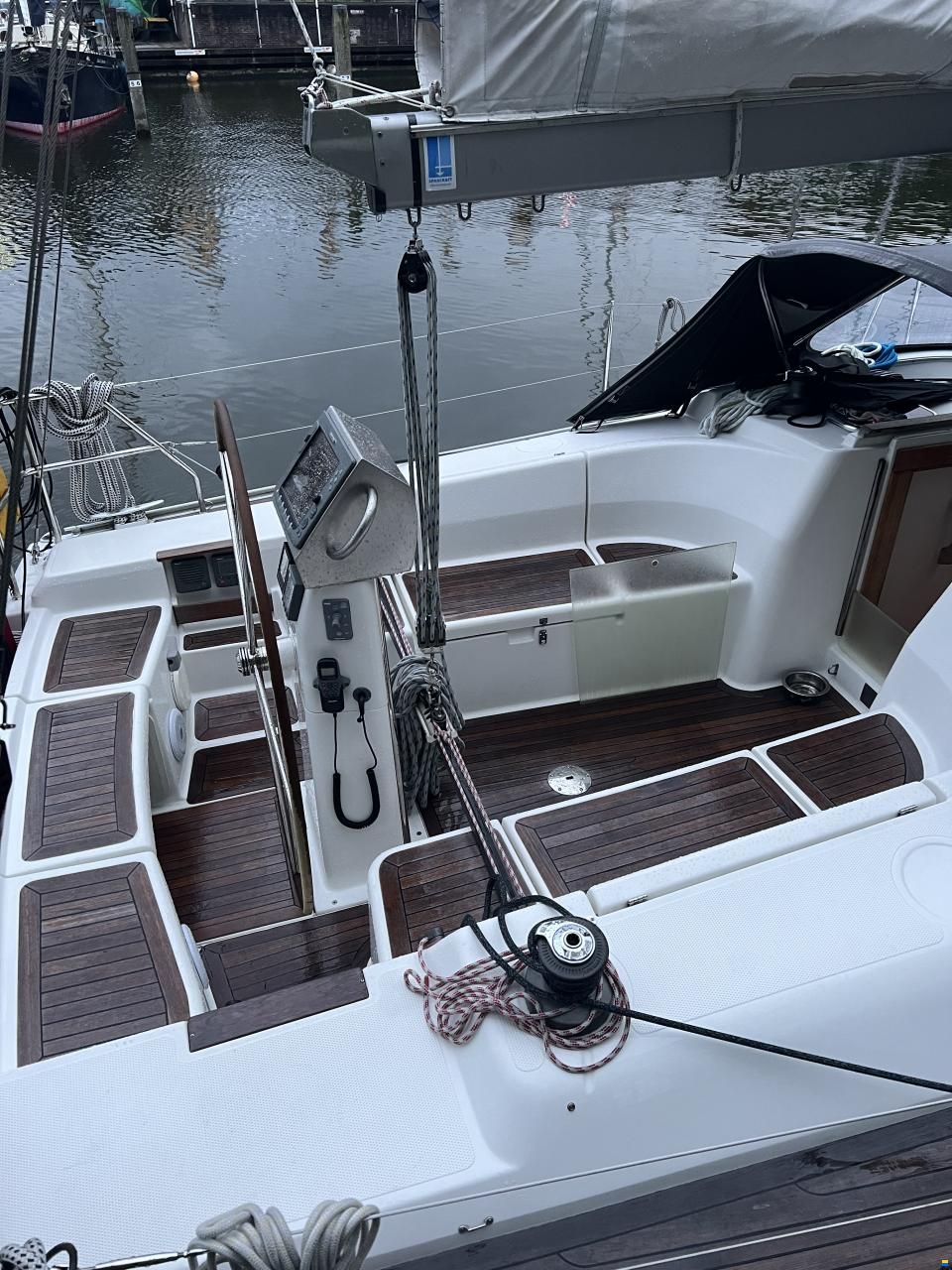 Hanse 400 E