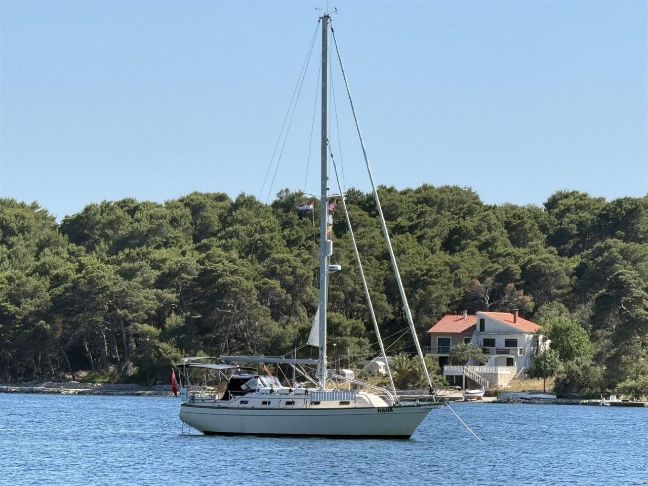 Island Packet 380