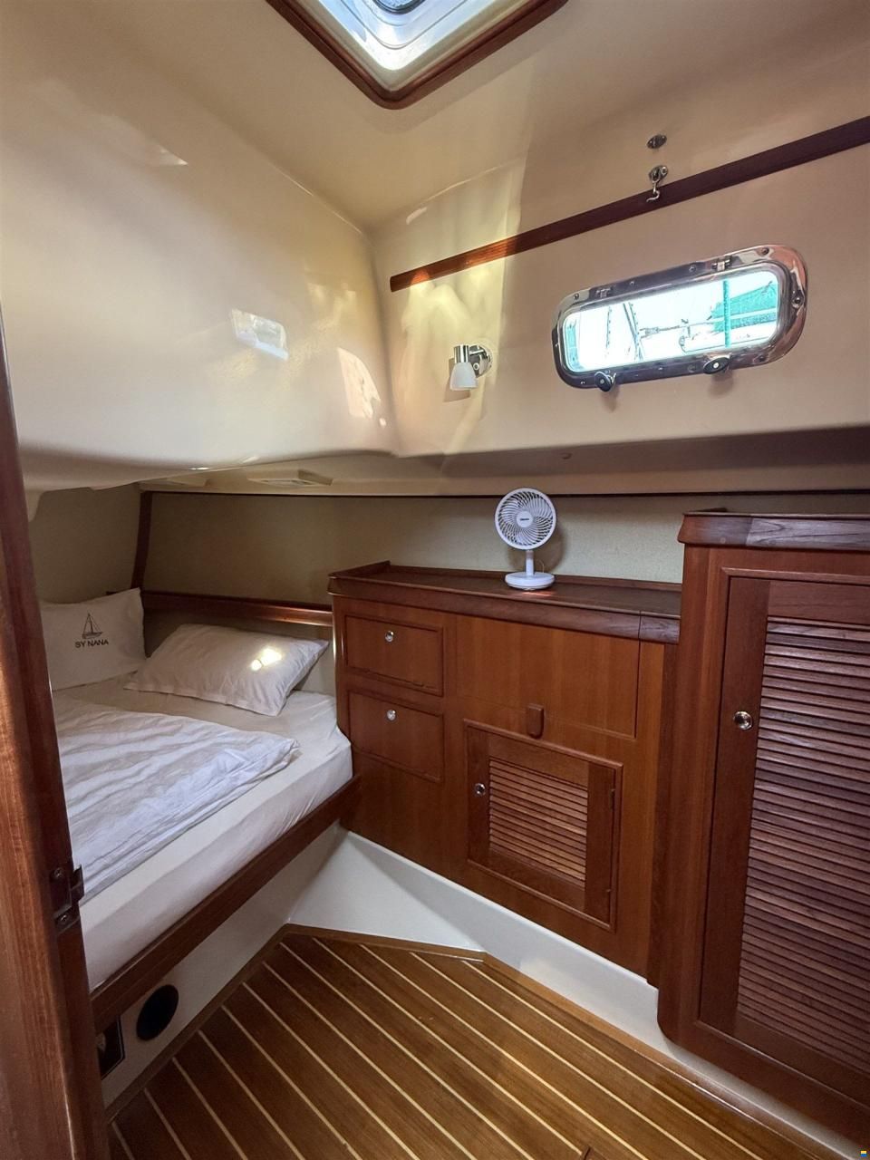 Island Packet 380