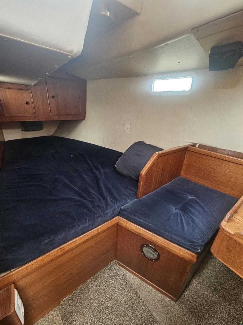 Trident Marine Warrior 38
