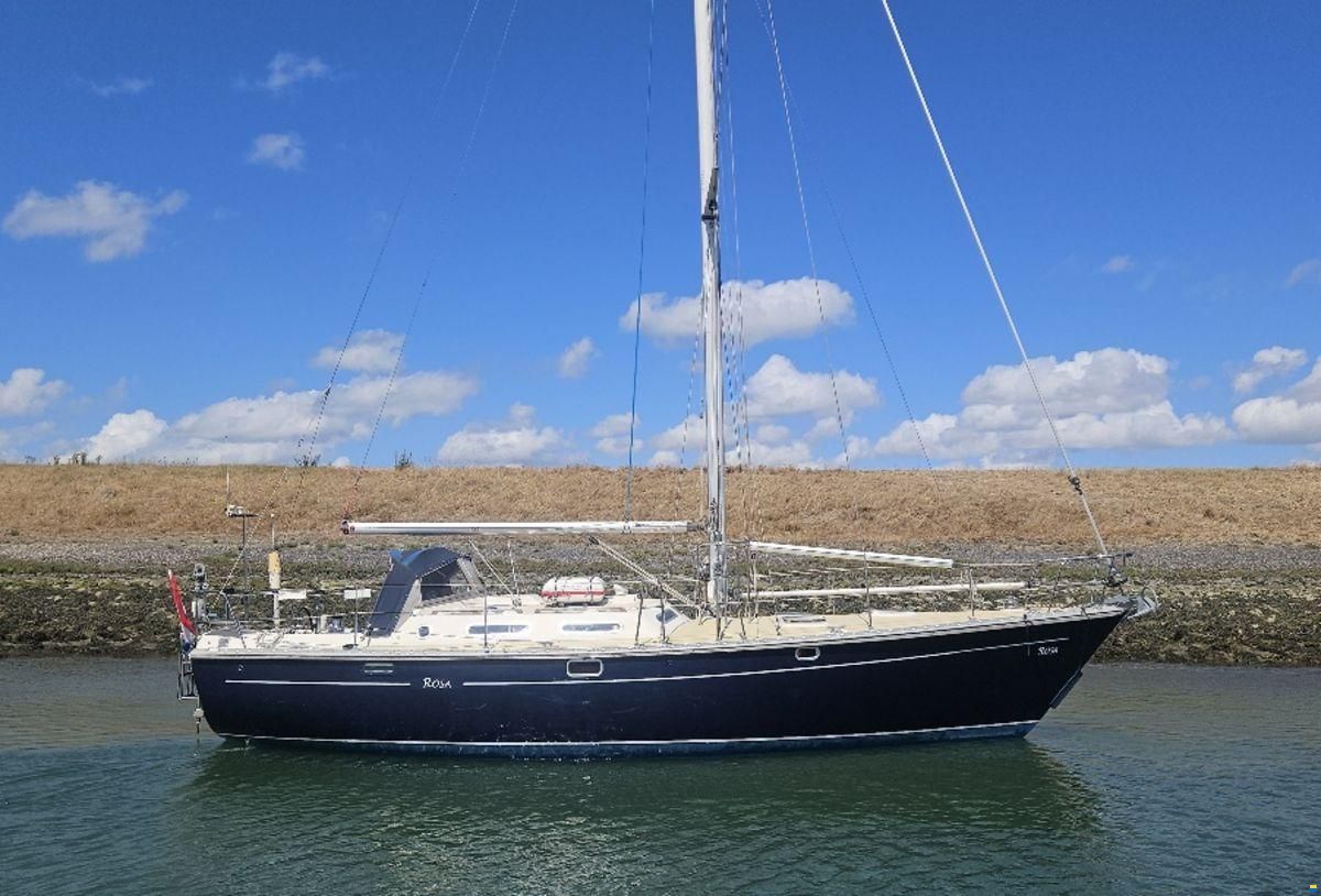 Trident Marine Warrior 38
