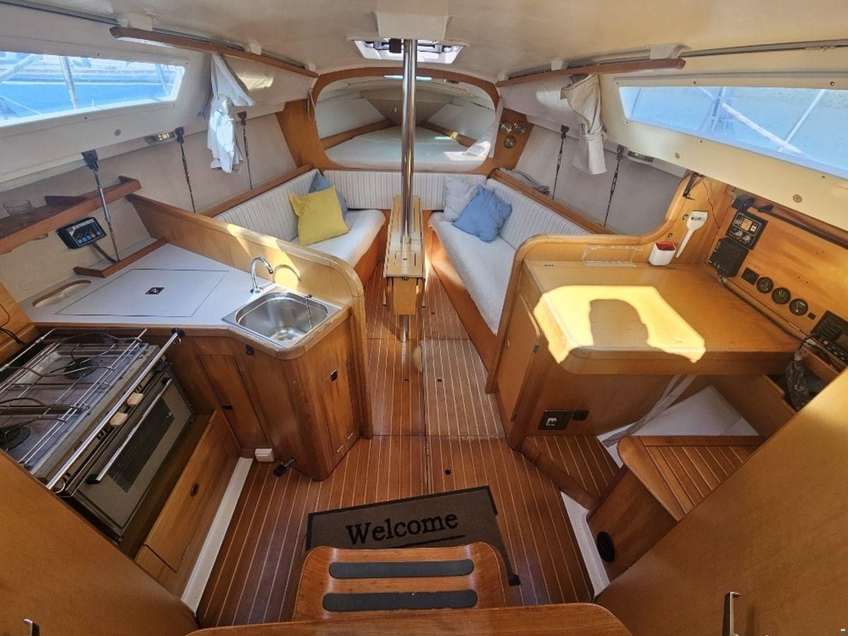 Dufour 28