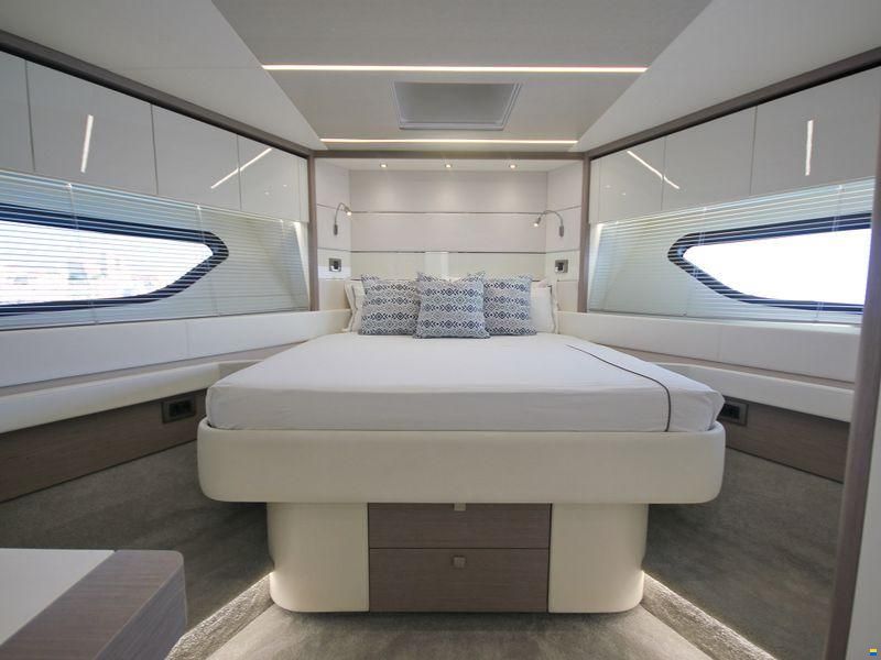 Sunseeker Predator 74