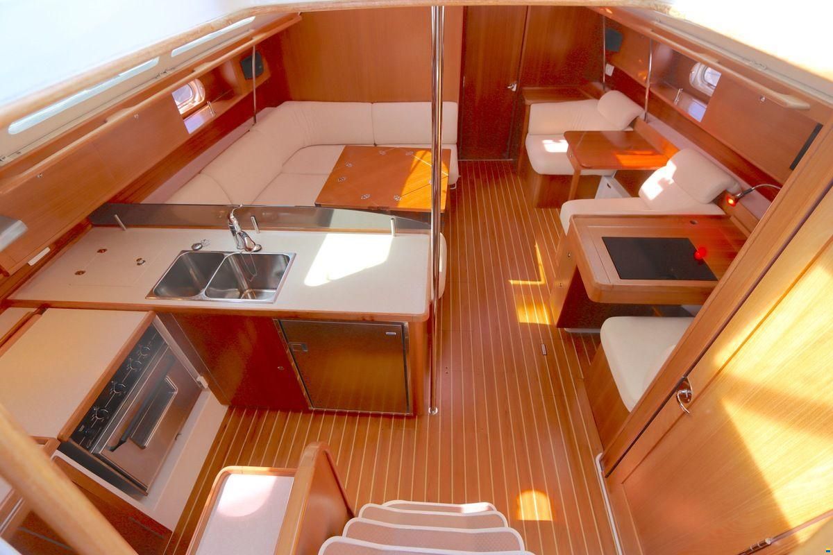 Catalina 445
