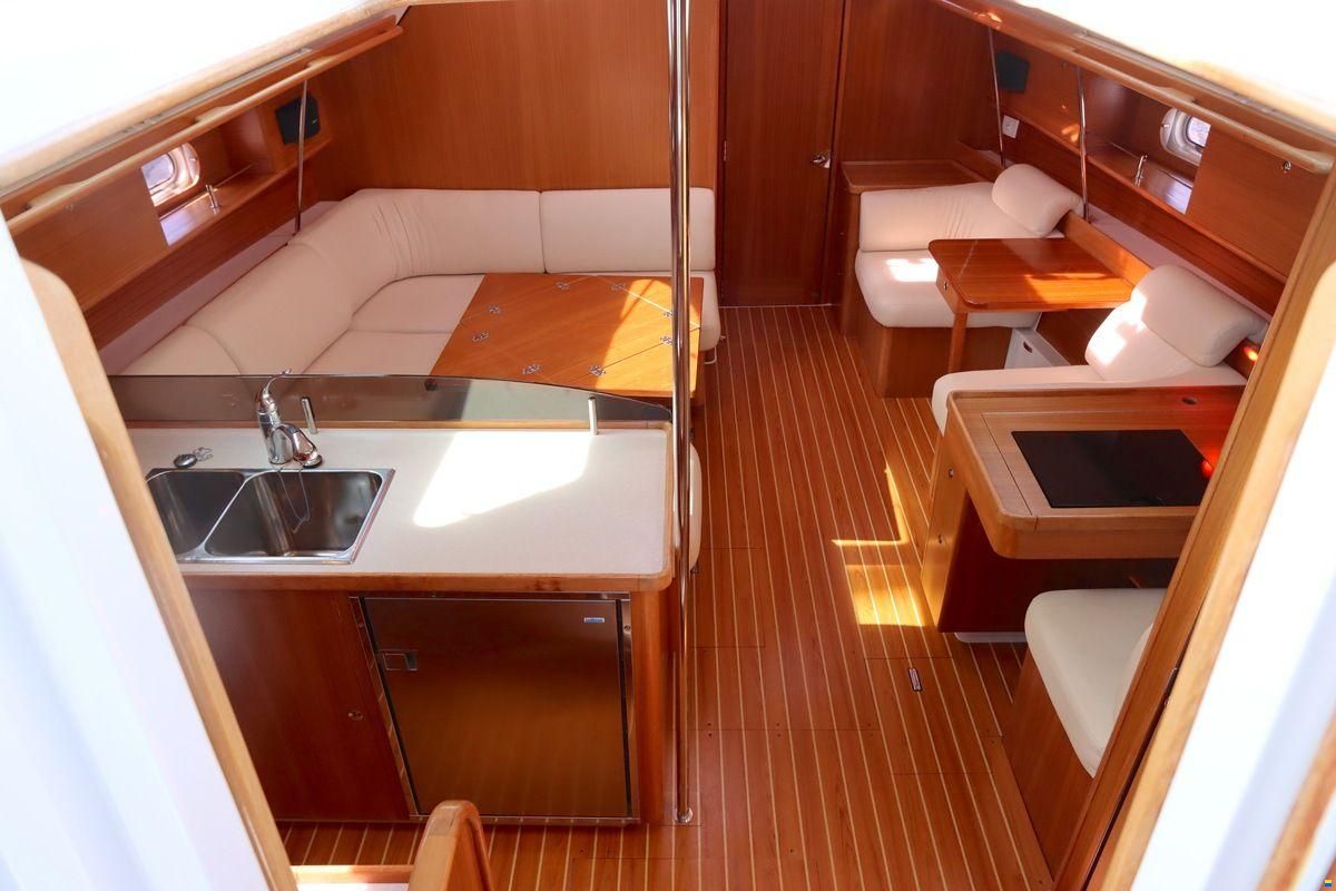 Catalina 445