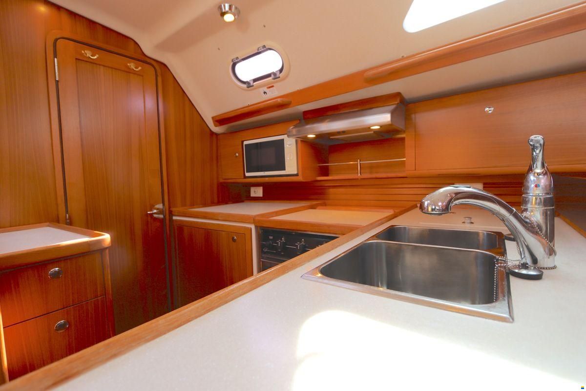 Catalina 445