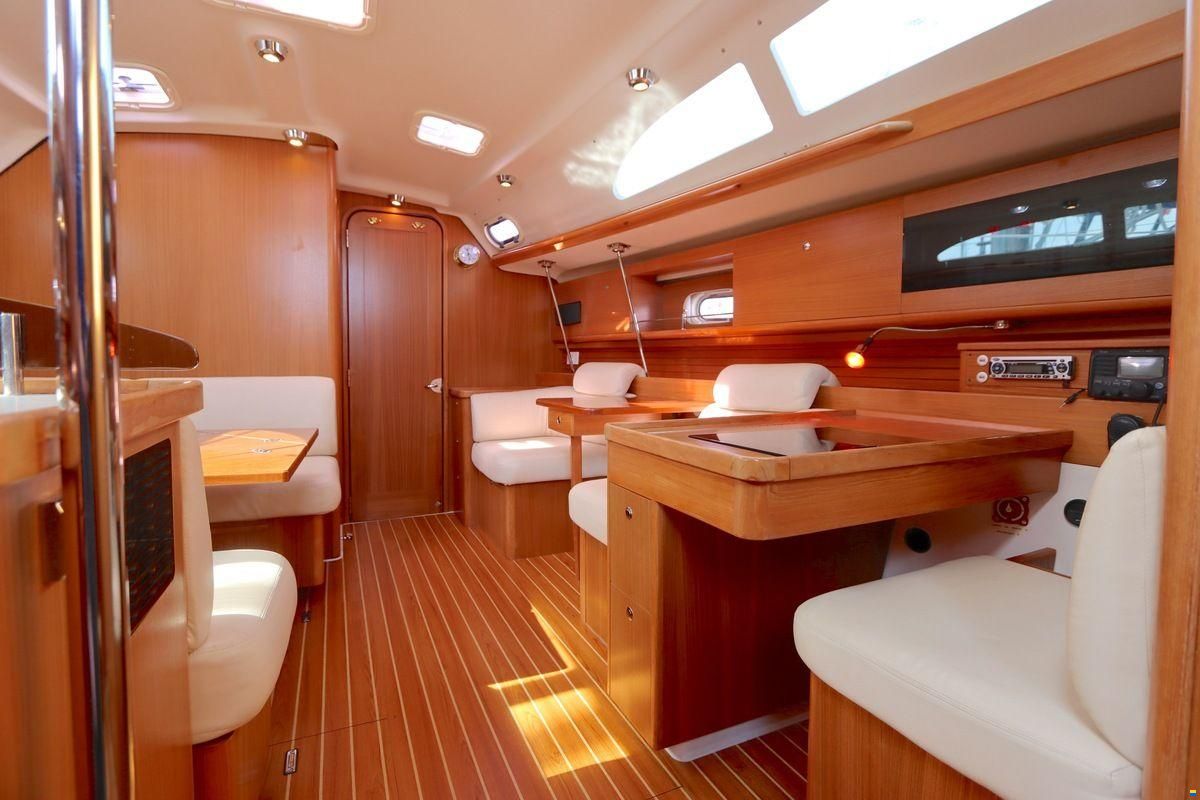 Catalina 445