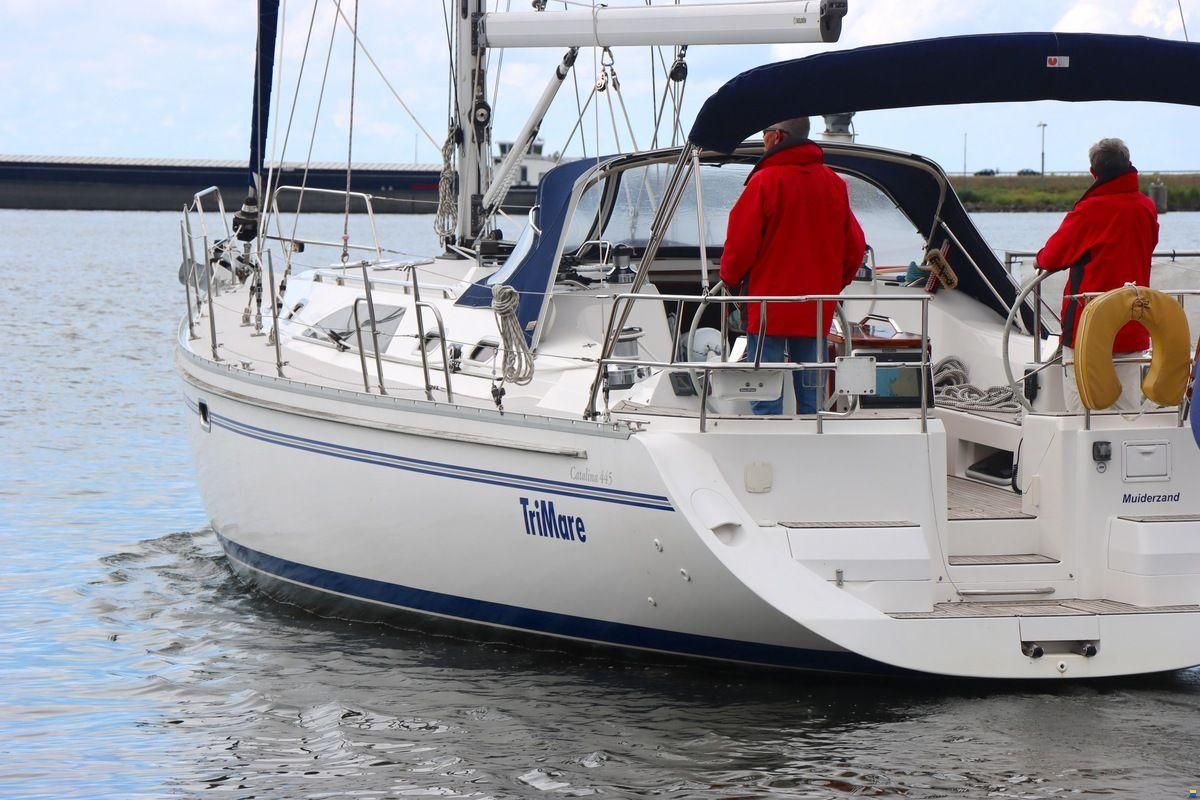 Catalina 445