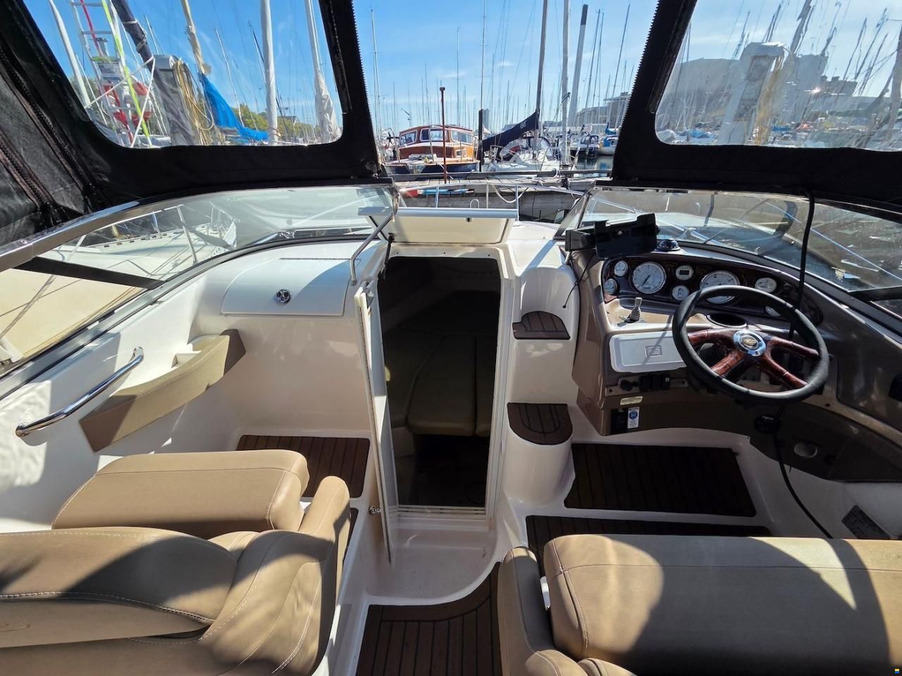 Regal 2650 Cuddy