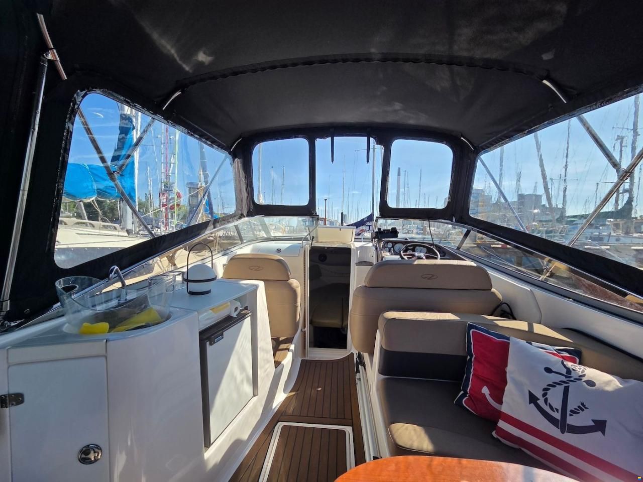 Regal 2650 Cuddy