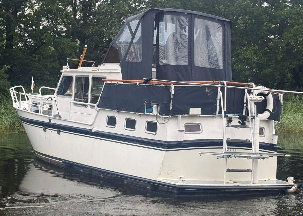Heckkruiser 1050