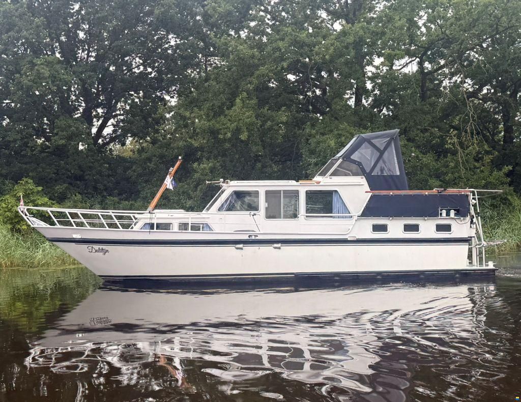 Heckkruiser 1050
