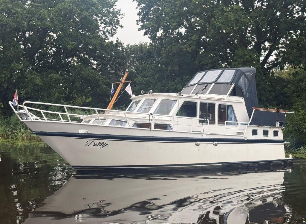 Heckkruiser 1050