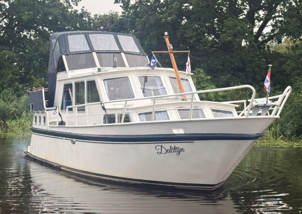 Heckkruiser 1050