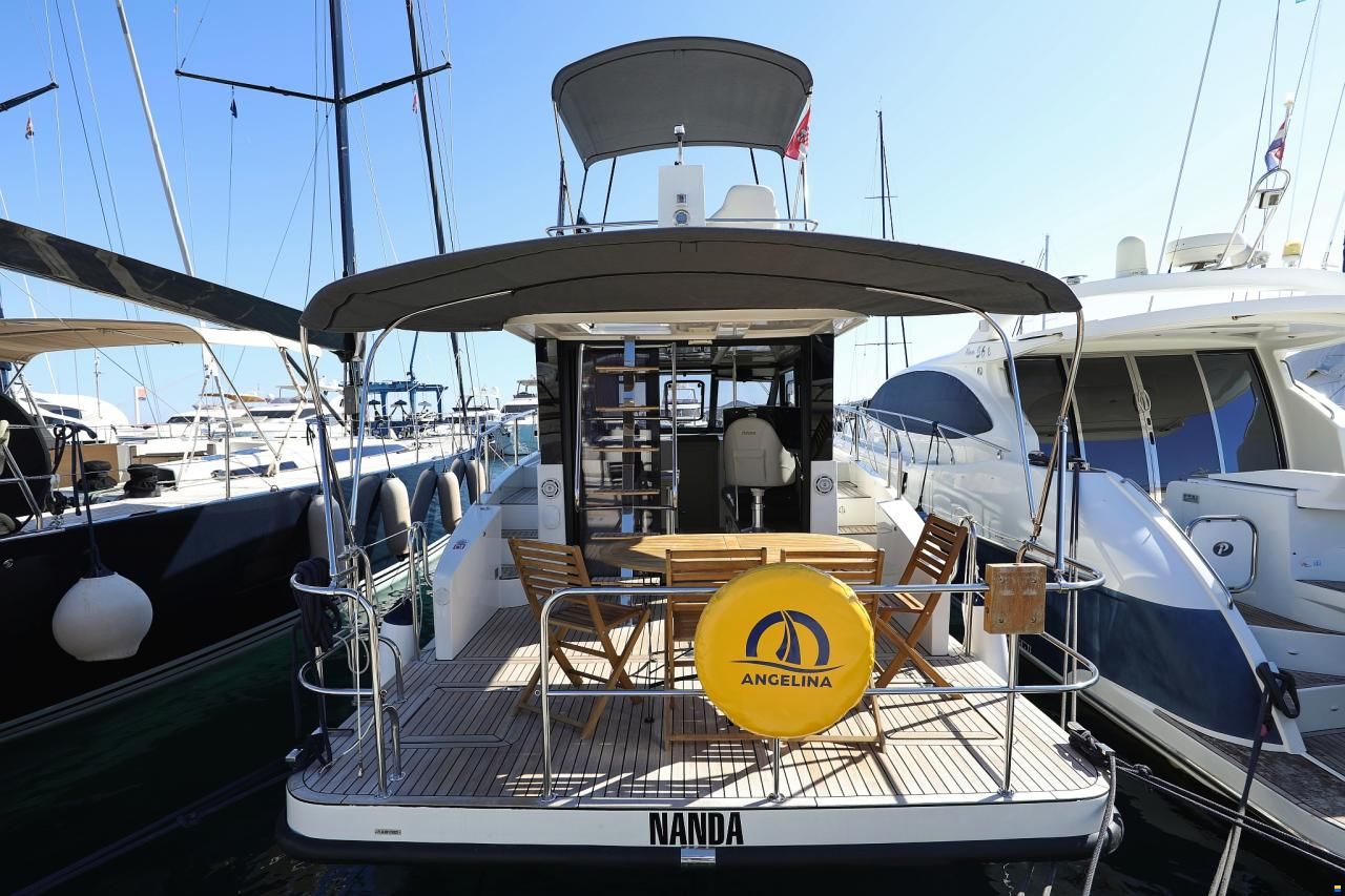 Cobra Futura 40