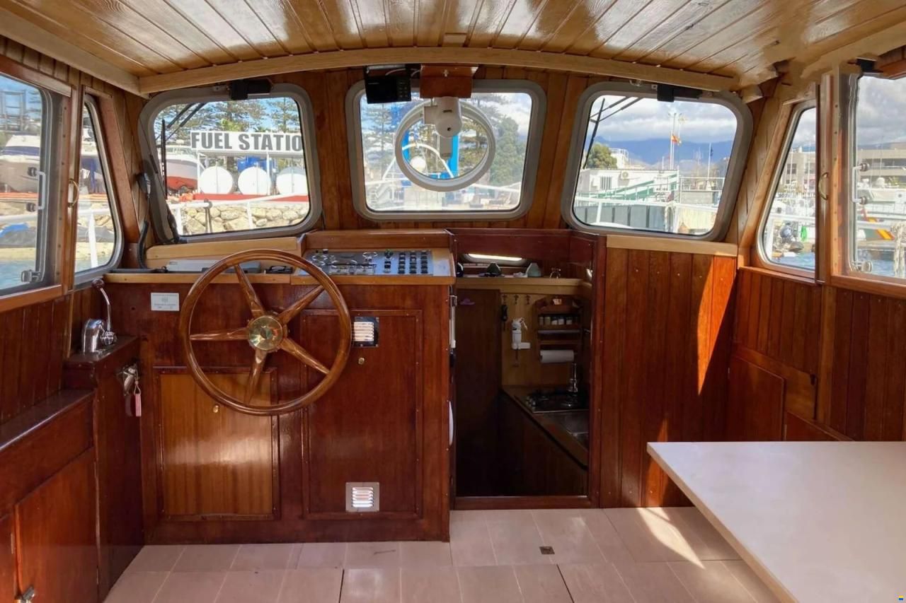 Dutch Steel Motor Yacht