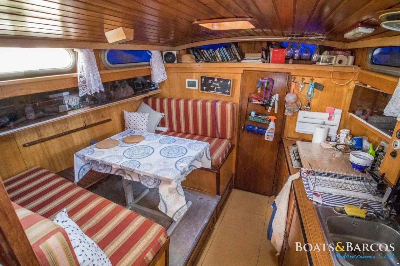 Dutch Steel Motor Yacht