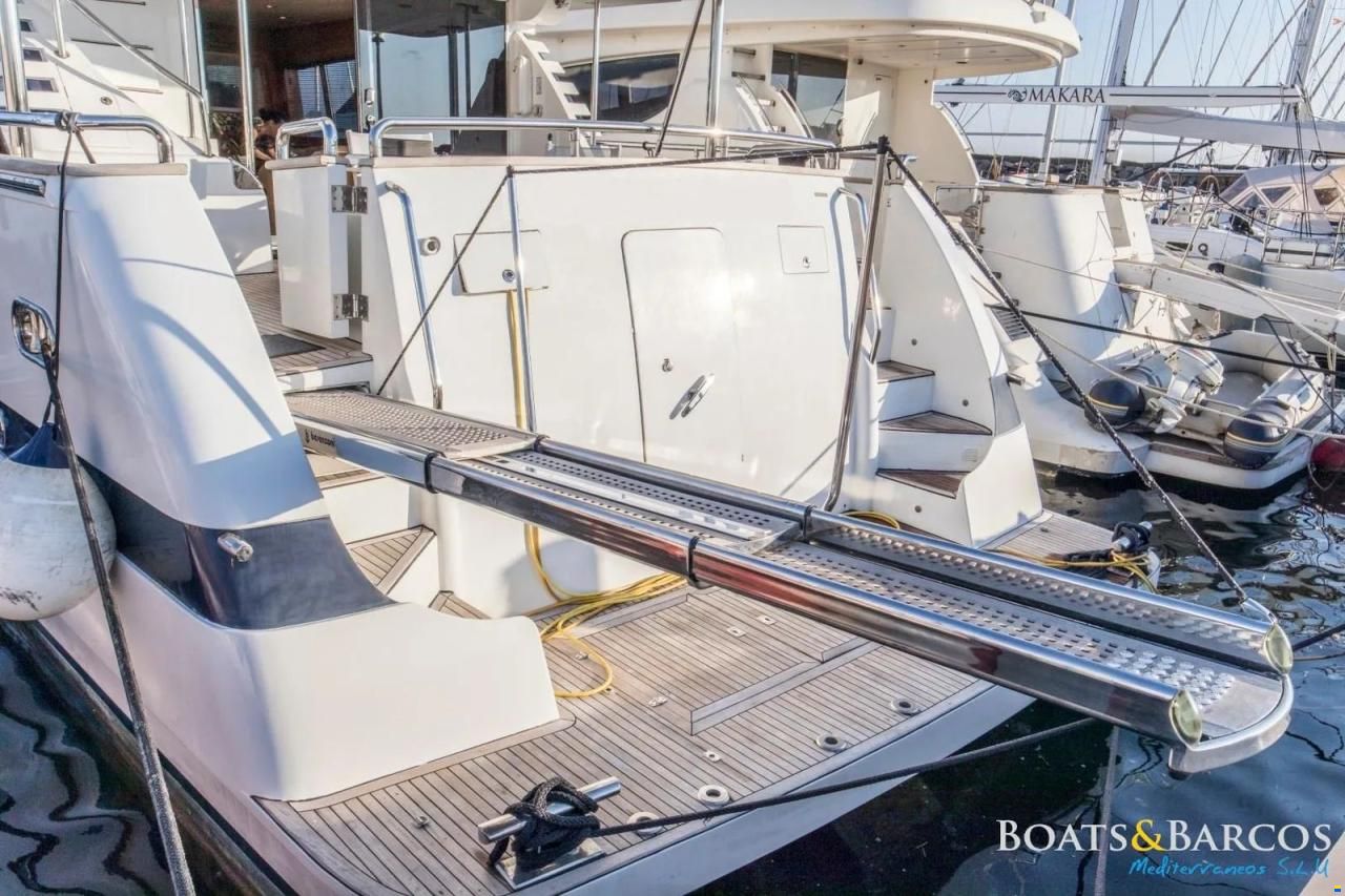 Elegance 76