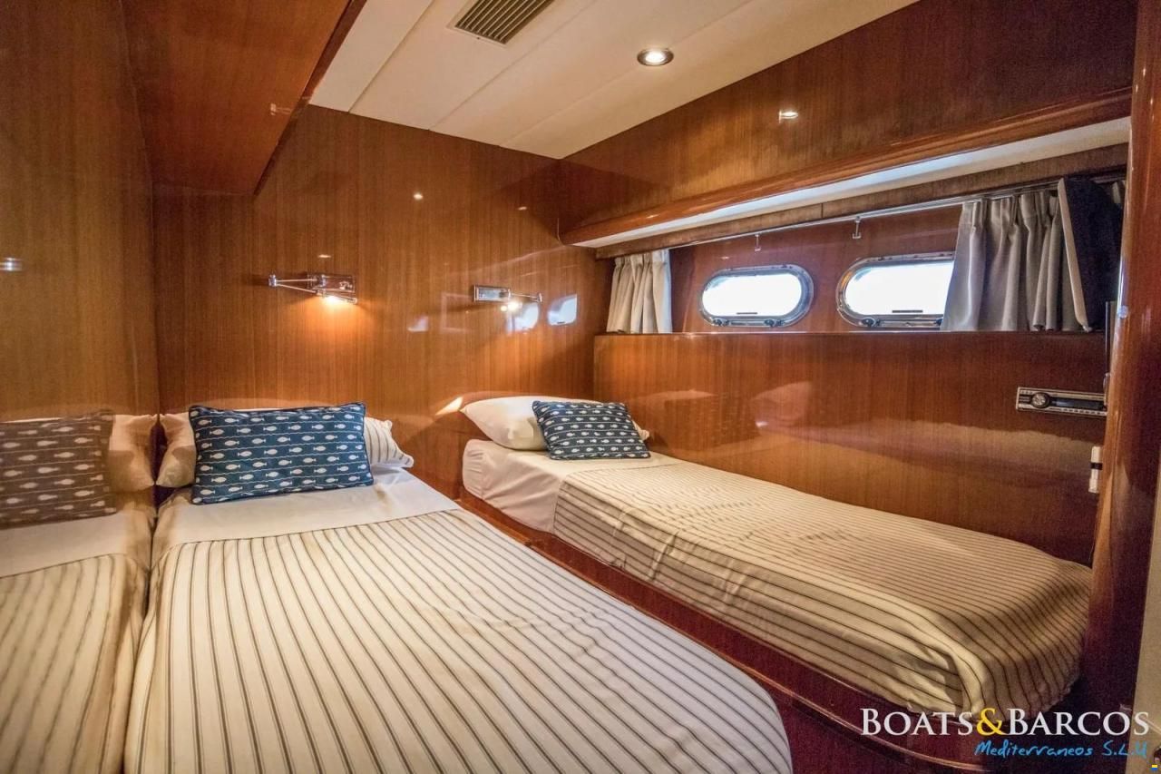 Elegance 76