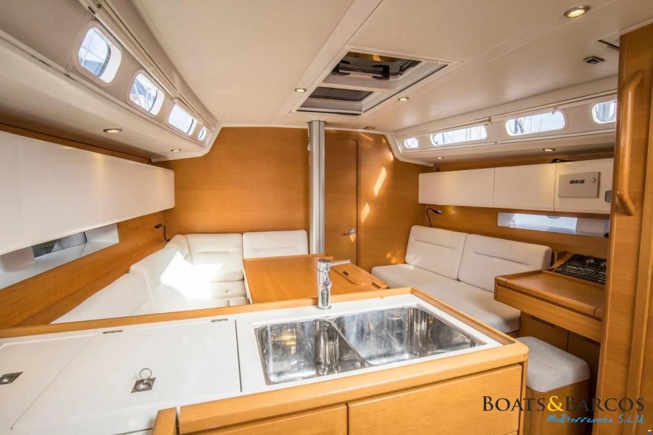 Grand Soleil 39