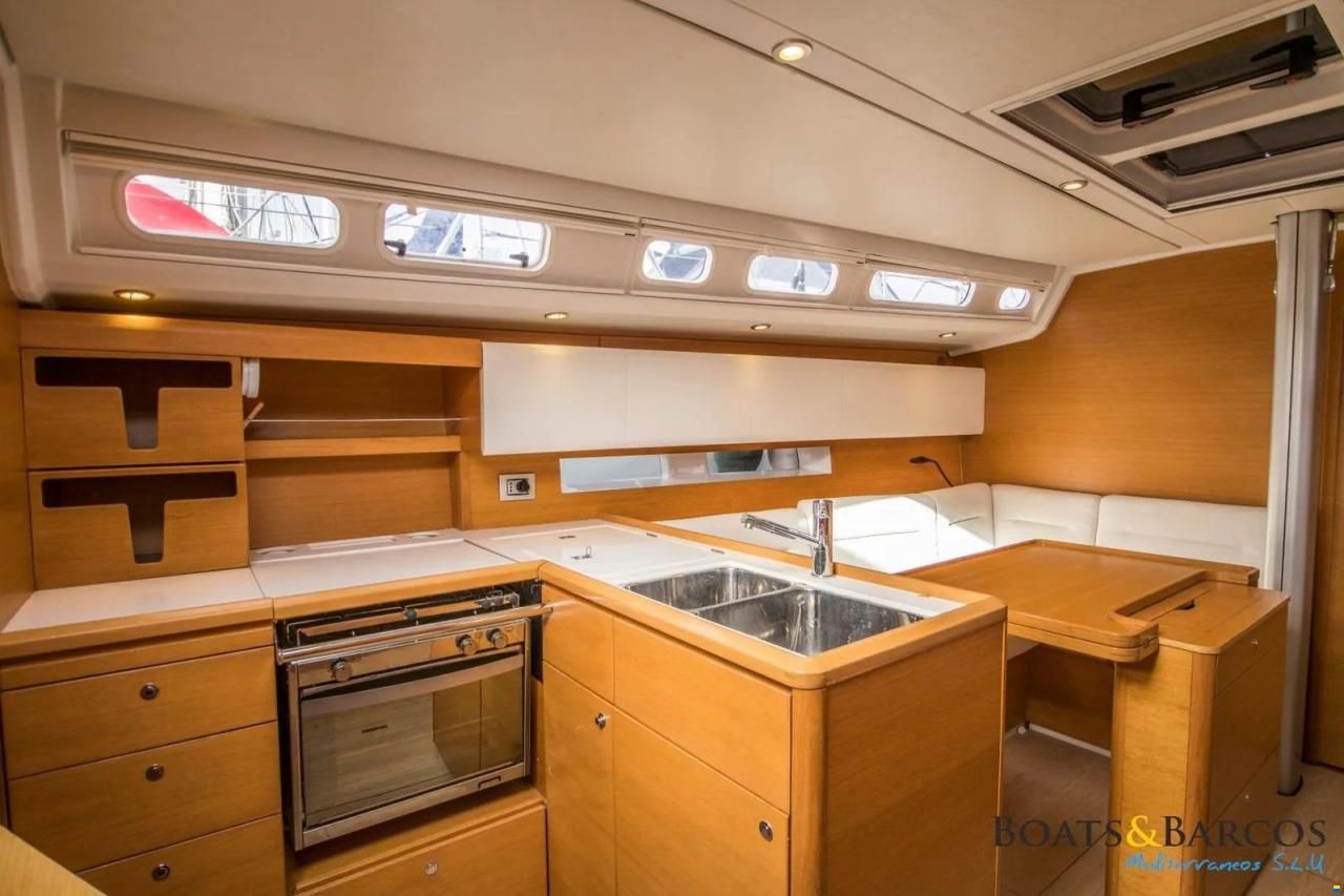 Grand Soleil 39