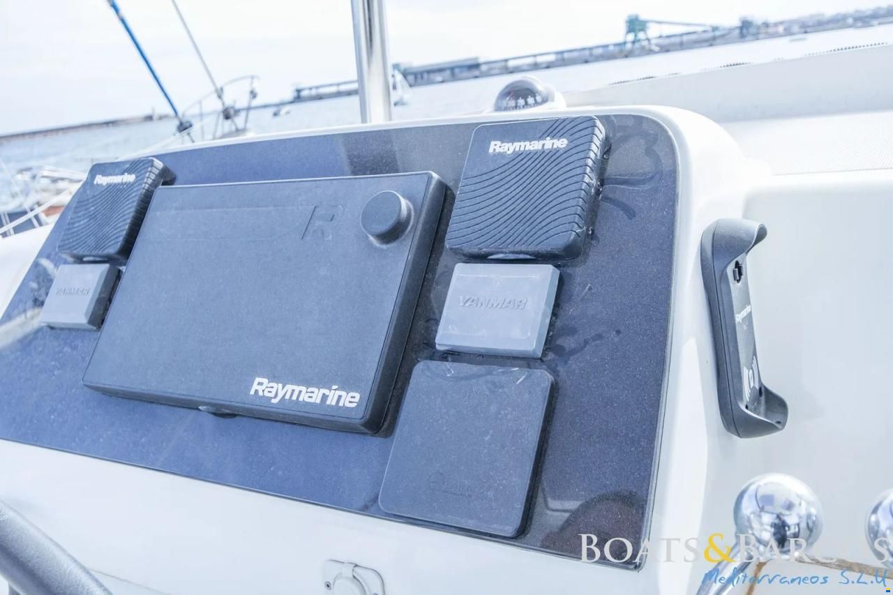 Lagoon 42