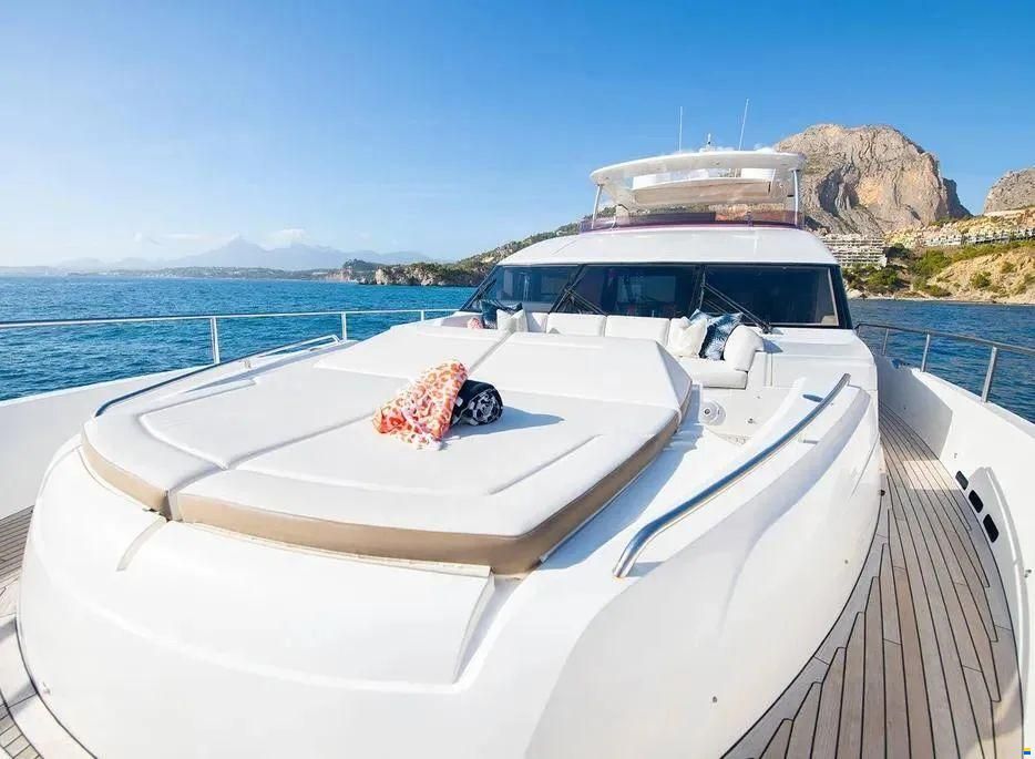 Princess 88 Flybridge Motor Yacht