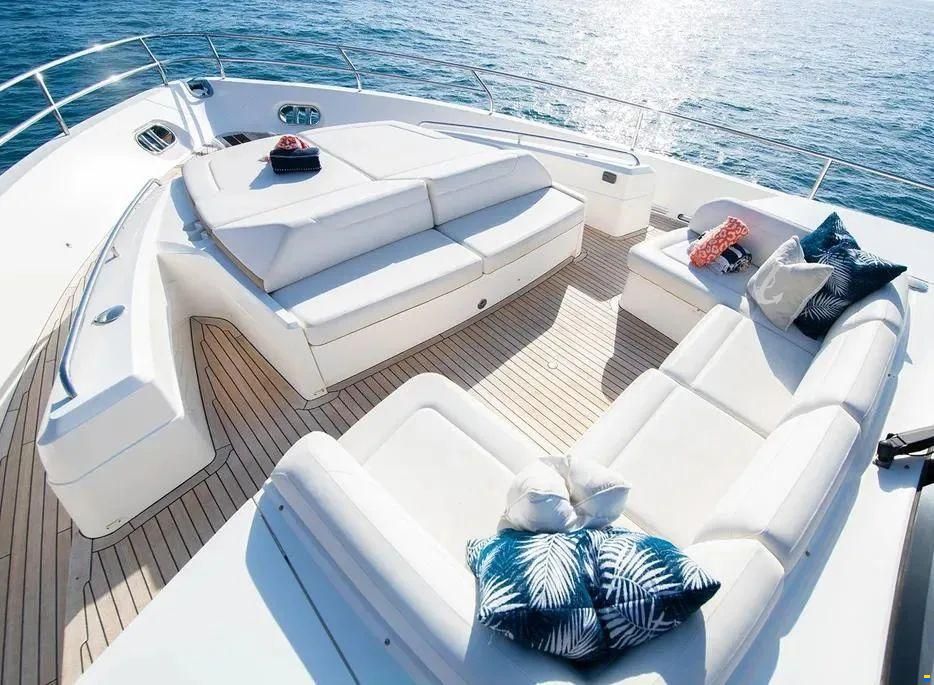 Princess 88 Flybridge Motor Yacht
